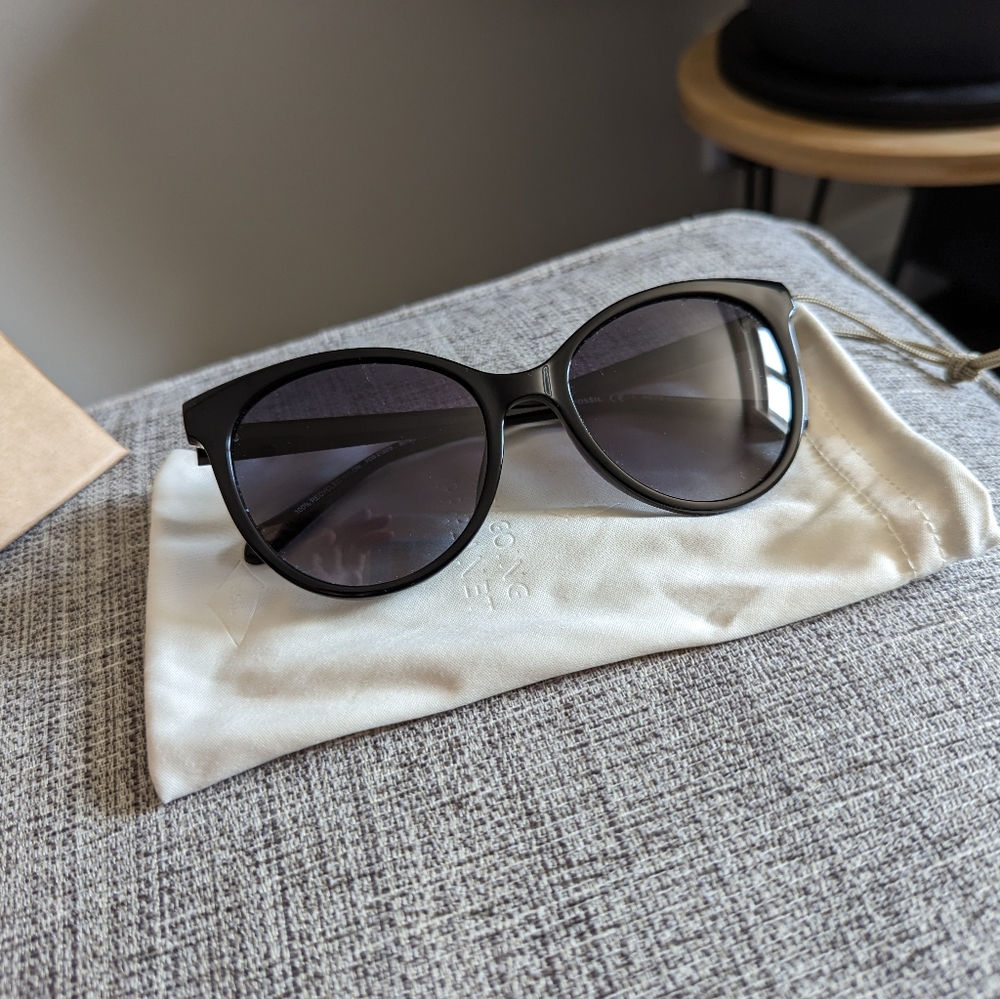 Fossil Cateye Sunglasses NWOT